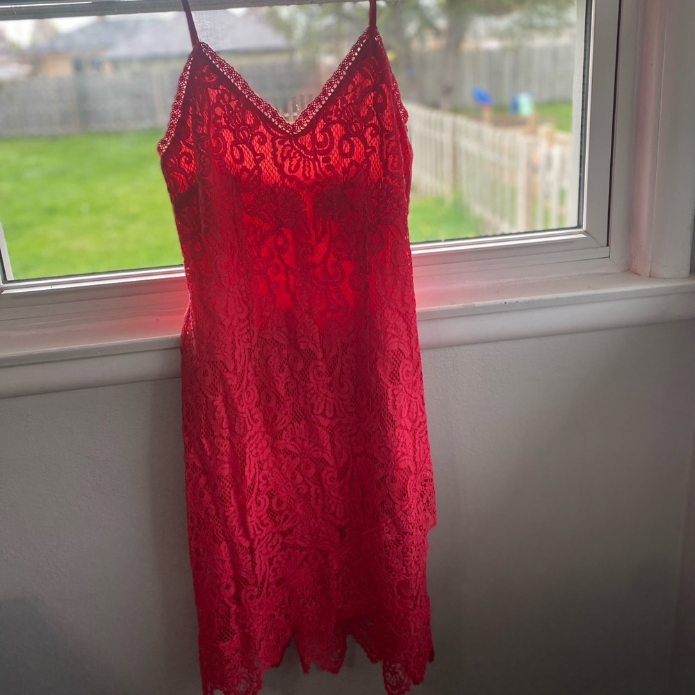 BB Dakota red lace dress